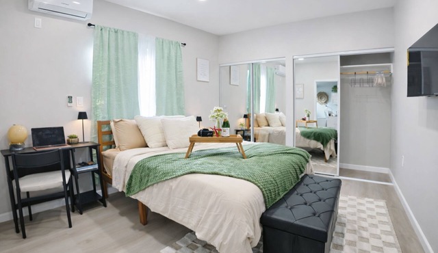 Brand-New 2BR/2BA Corporate Residence Near Downtown & Disneyland
