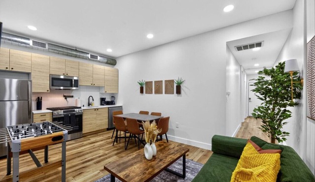 Brand New 2BR | Center City | Sleeps 14
