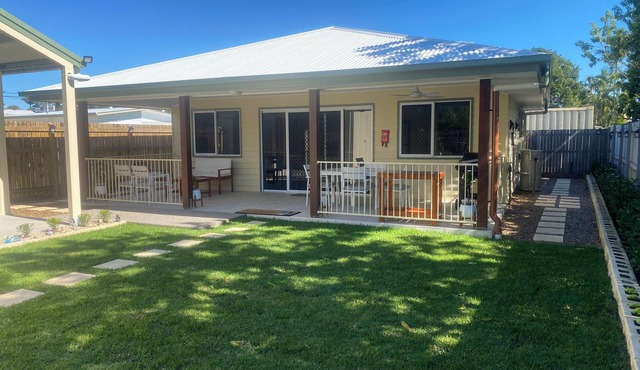 Brand New 2BR Coastal Home w/Outdoor Entertaining – 350m to Beach, Pier & cafes