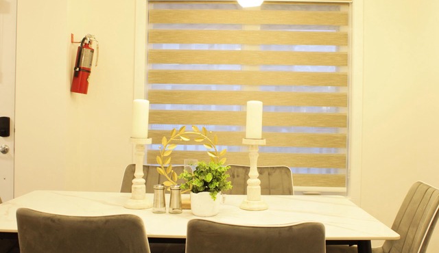 Brand New| 3 Bedroom, 1 king 2 Queen| Near Airport