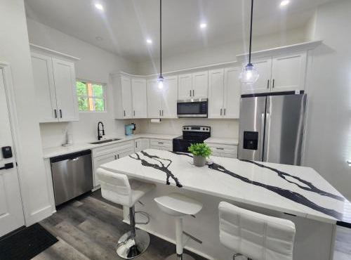Brand New 3-Bedroom Duplex in Perfect Location Between Downtown Atlanta & Airport