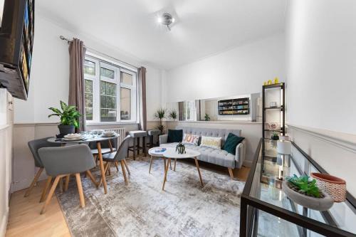 Brand New 3 Bedroom flat in Central London