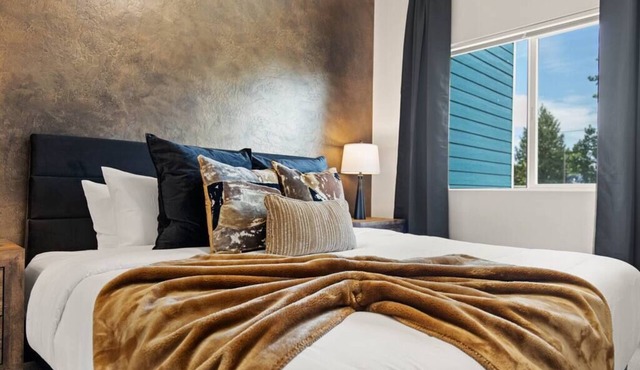 Brand New 3BD, 2.5BTH Triplex Unit Near DT Spokane