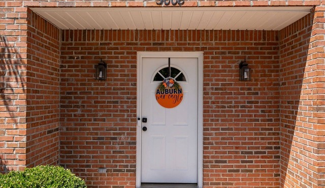 BRAND NEW! 3BD/3.5BA Auburn Townhome Near Campus