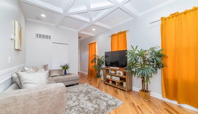 Brand New 3BR/2BA Washer/Dryer 5 Min to Downtown