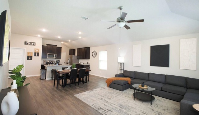 Brand-New 3BR Brooks Extended Stay W/D WiFi!