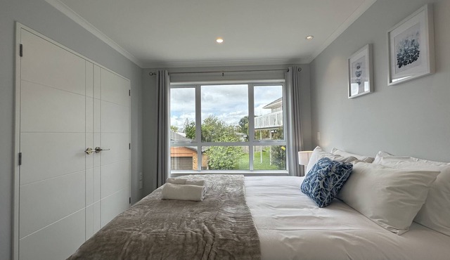 Brand New 4 bedrooms with 4 bathrooms House In Forrest Hill North Shore