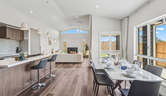 Brand new 4BR Family Home in Peaceful Park Ridge