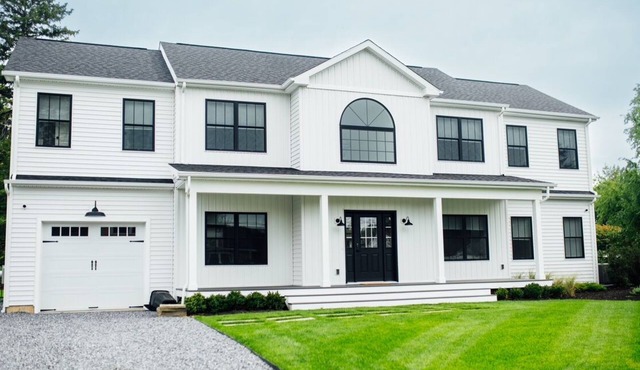 Brand New! 6BR, 4.5 Bath, Pool, Hot Tub, Walk to Beach