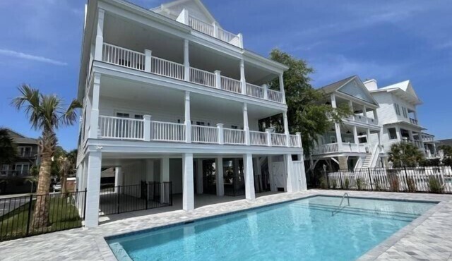 BRAND NEW 7 BR Walk to the Beach House with a Private Pool! The Wicked Pearl