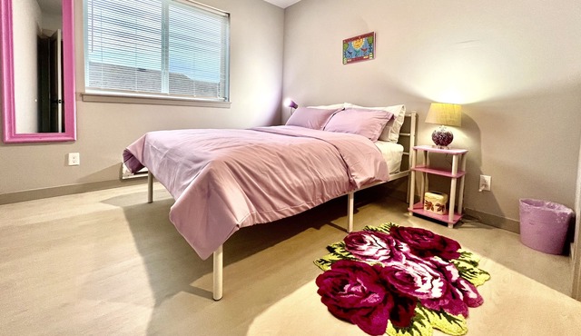 Brand New Apartment w/ A/C, Extra Sofa Bed and 18 mins to Alki Beach,