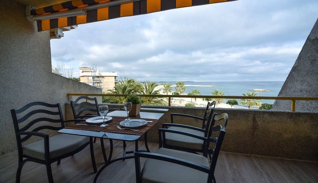 Brand new apartment, with terrace, pool and sea views