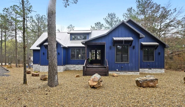 Brand New! APs Landing|Sleeps 15