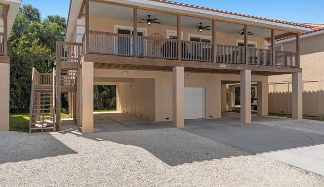 Brand new August 2023 3 BR, 2 BA Tarpon on stilts