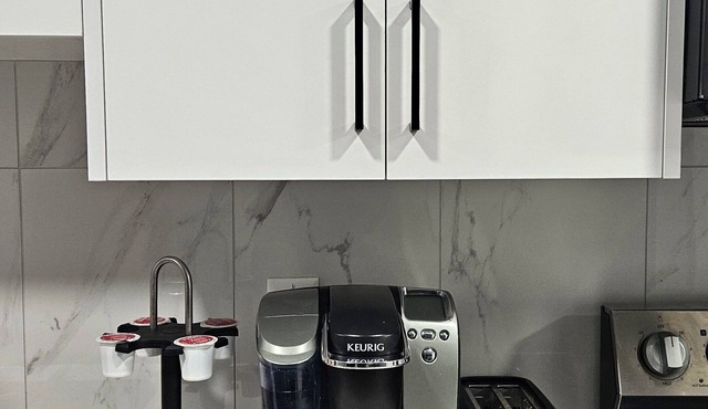 Brand new basement suite, Spruce Meadows Place + 1000 Mbps Superfast Wifi