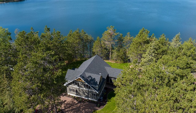 Brand New Bass Lake Lodge - Your Perfect Northwoods Escape