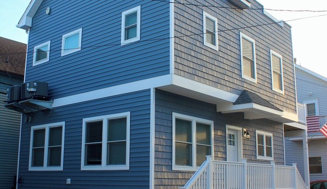BRAND new beach house - steps away from the ocean and Lavallette amenities!
