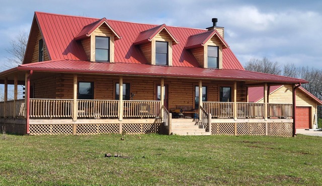 Brand new, beautiful log cabin in the heart of bourbon and horse country.