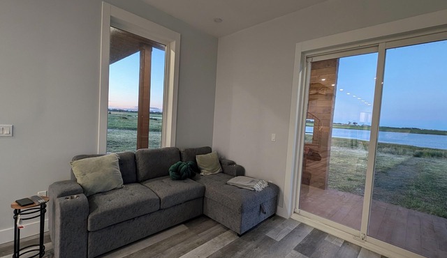 Brand New! Breathtaking 3 bedroom + den cottage on the ocean front!