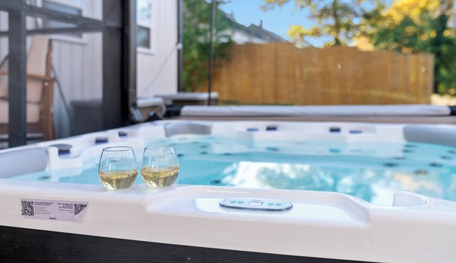 Brand New Build > Hot Tub > 3 King Beds > 7 Minutes to Buffalo Trace