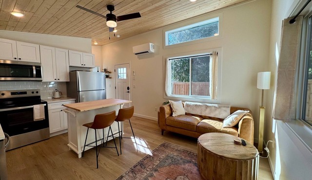 BRAND NEW Charming and private Backyard ADU 1-bedroom, 1-Bath w/Tesla Charger