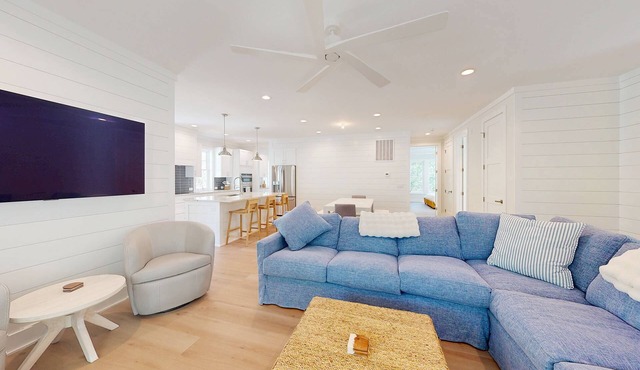 Brand New Coastal Retreat, 5BR Dog Friendly, Cape Fear Station, Near East Beach & Shoals Club