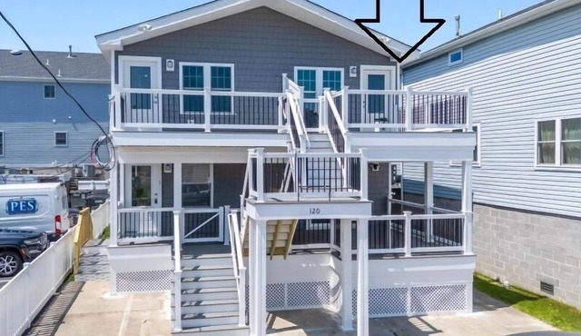 Brand new condo in North Wildwood-close to restaurants/bars!