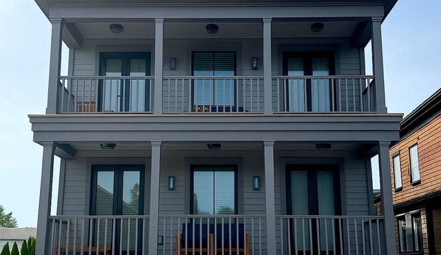 Brand New Construction! 3 Apartments/5 Bed/3 Bath Broadway Neighborhood