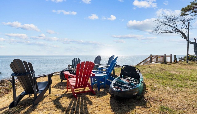 Brand New Cottage with Private Beach and Breathtaking Views!