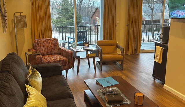 Brand New, Cozy 2-bdrm cottage with 2.5 baths & 3 bedsnMinutes from Lake Geneva