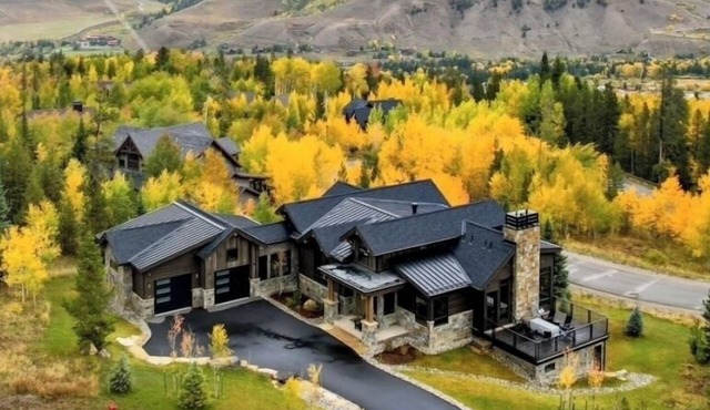 Brand New Eagles Nest Home in Silverthorne