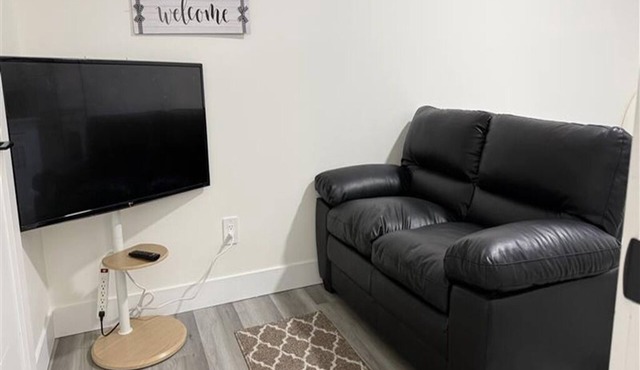 Brand‑New Executive Studio - Perfect for Business Trips or Couples Getaway
