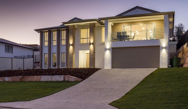 Brand New Executive Living 36