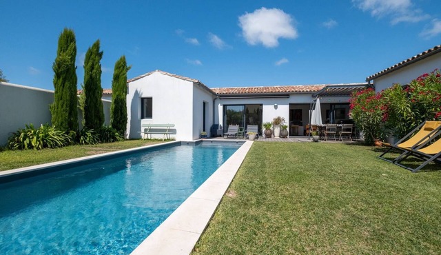 Brand new family villa with heated pool