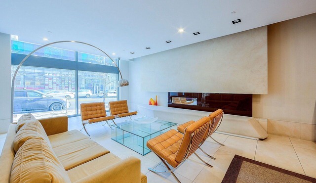 Brand New FAMILY FRIENDLY Bay St. Downtown Toronto Condo near Sick Kids Hospital