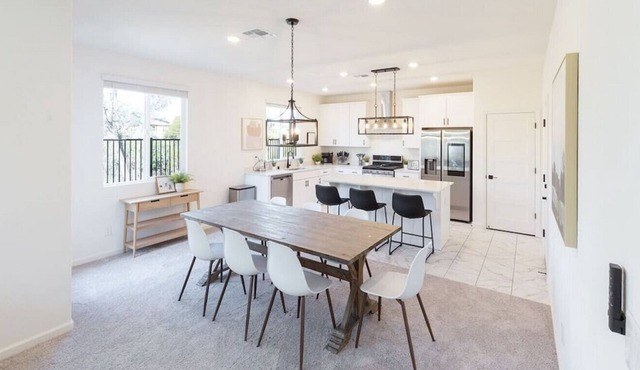 Brand New Gorgeous & luxurious 4 - bedroom house