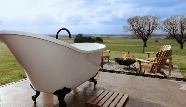 Brand New - Green Falls Glamping Escape