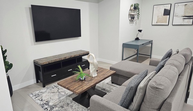 Brand-New Guest House (2 bedrooms)