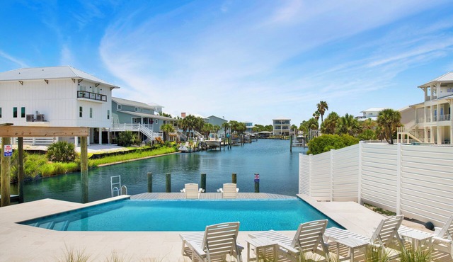 BRAND NEW Gulf & Direct Ole River with Boat Dock, Infinity Pool & Elevator!