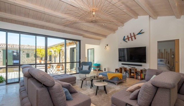 Brand new house near vineyards and the beach