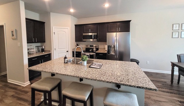 Brand New Home in Great Location!!