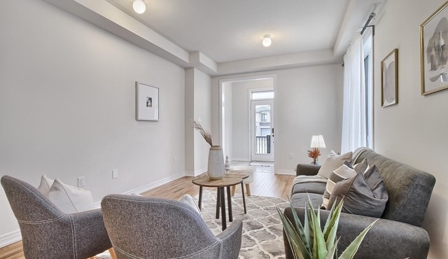 Brand new home in Oshawa! Entire home for you—perfect for short stays!