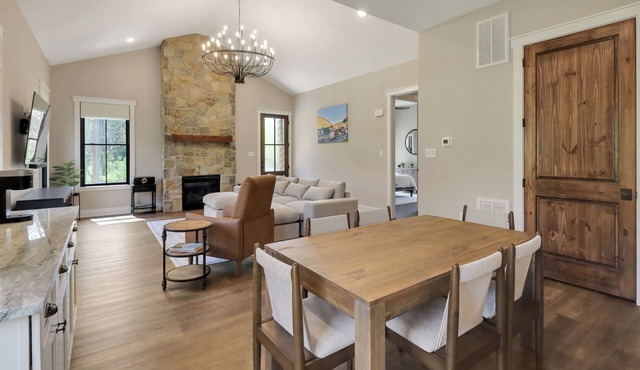 Brand new home in Historic Harpers Ferry - Barrel Sauna - Fire Pit - Luxury!