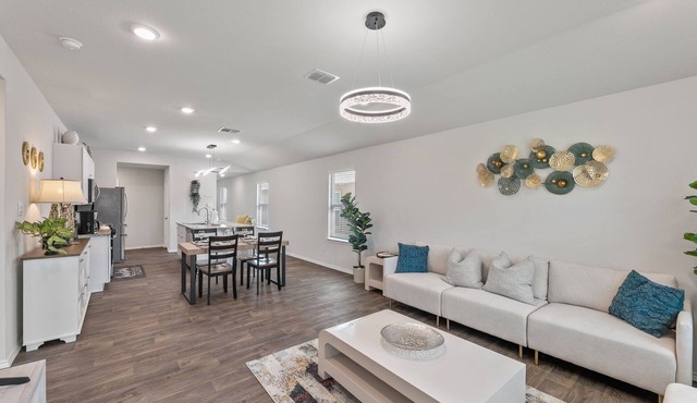 Brand-New Home - Near Fort Sam & Randolph - Safe