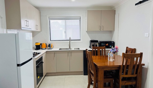 Brand-new home with central AC to stay in Sydney