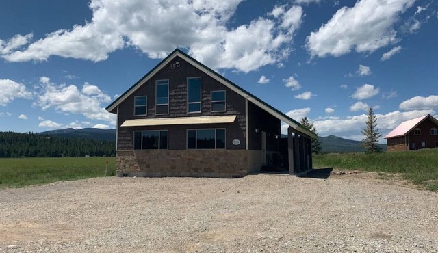 Brand New! Hot Tub, BBQ Grill, WiFi, Yellowstone