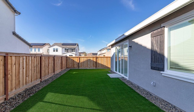 Brand New House | 3 Bedroom 2 Bathroom w/ King Bed