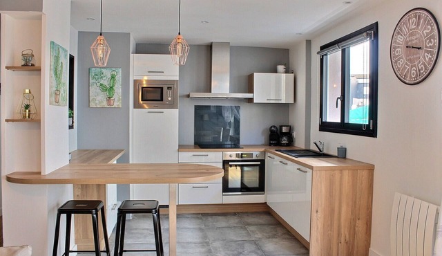 Brand new Hypercentre t2 - Free parking