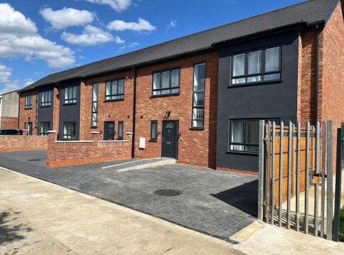 Brand New, Immaculate 3 Bed 3 Shower room House