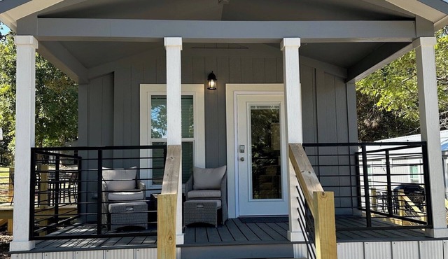 Brand New Lake Cabin! 1 Mile from Buzzard Roost Boat Dock